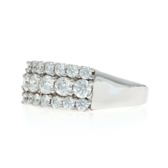 Hearts on Fire Diamond Cluster Cocktail Band - White Gold 18k Rd 2.00ctw Ring - Picture 3 of 6